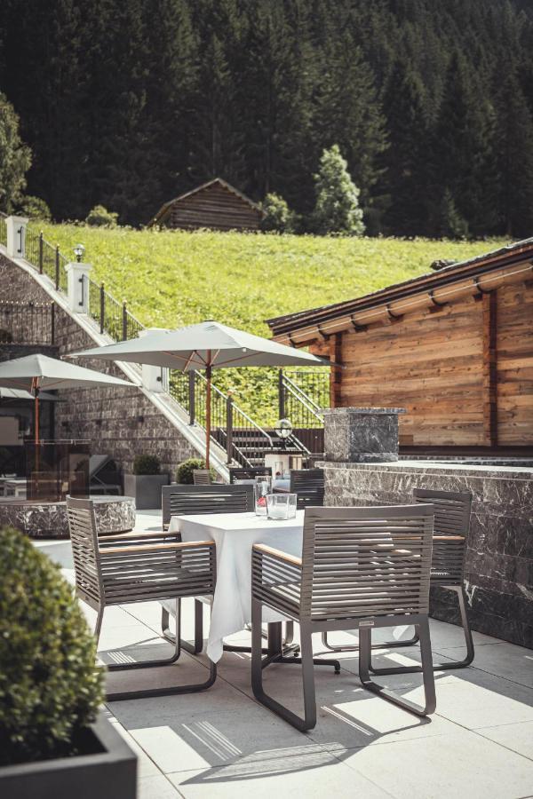 Schlosshotel Ischgl 5 Exterior foto